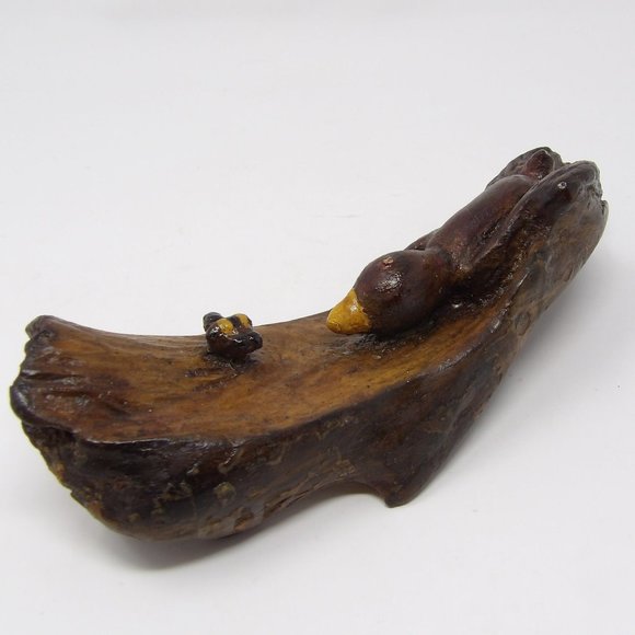 Vintage Hand Carved Hand Painted Wood Duck and Bee on Limb signed Ella Hobgood 1 - Picture 4 of 10